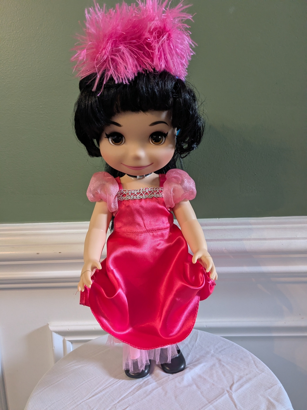 Disney 2014 Small World French Doll Fully Functional Sings In French And English
